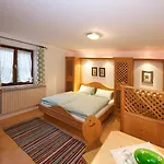 Forsthaus Pernthaner * سالباخ هينترغليم