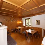 Forsthaus Pernthaner *
