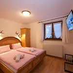 Forsthaus Pernthaner Apartment *