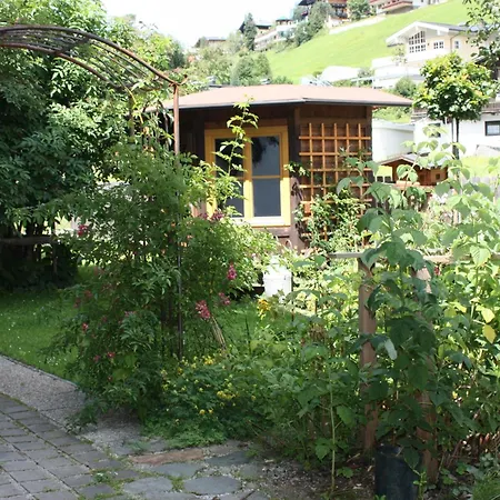 Forsthaus Pernthaner ザールバッハ・ヒンターグレム