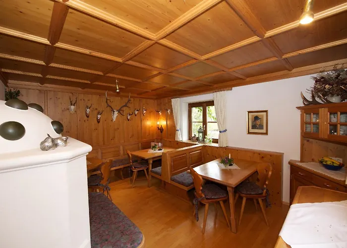 Forsthaus Pernthaner *