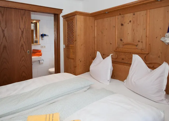 Forsthaus Pernthaner アパート ザールバッハ・ヒンターグレム